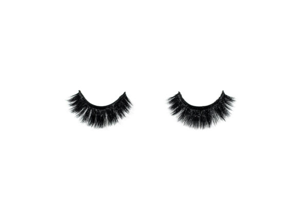 THE AMORE LASH